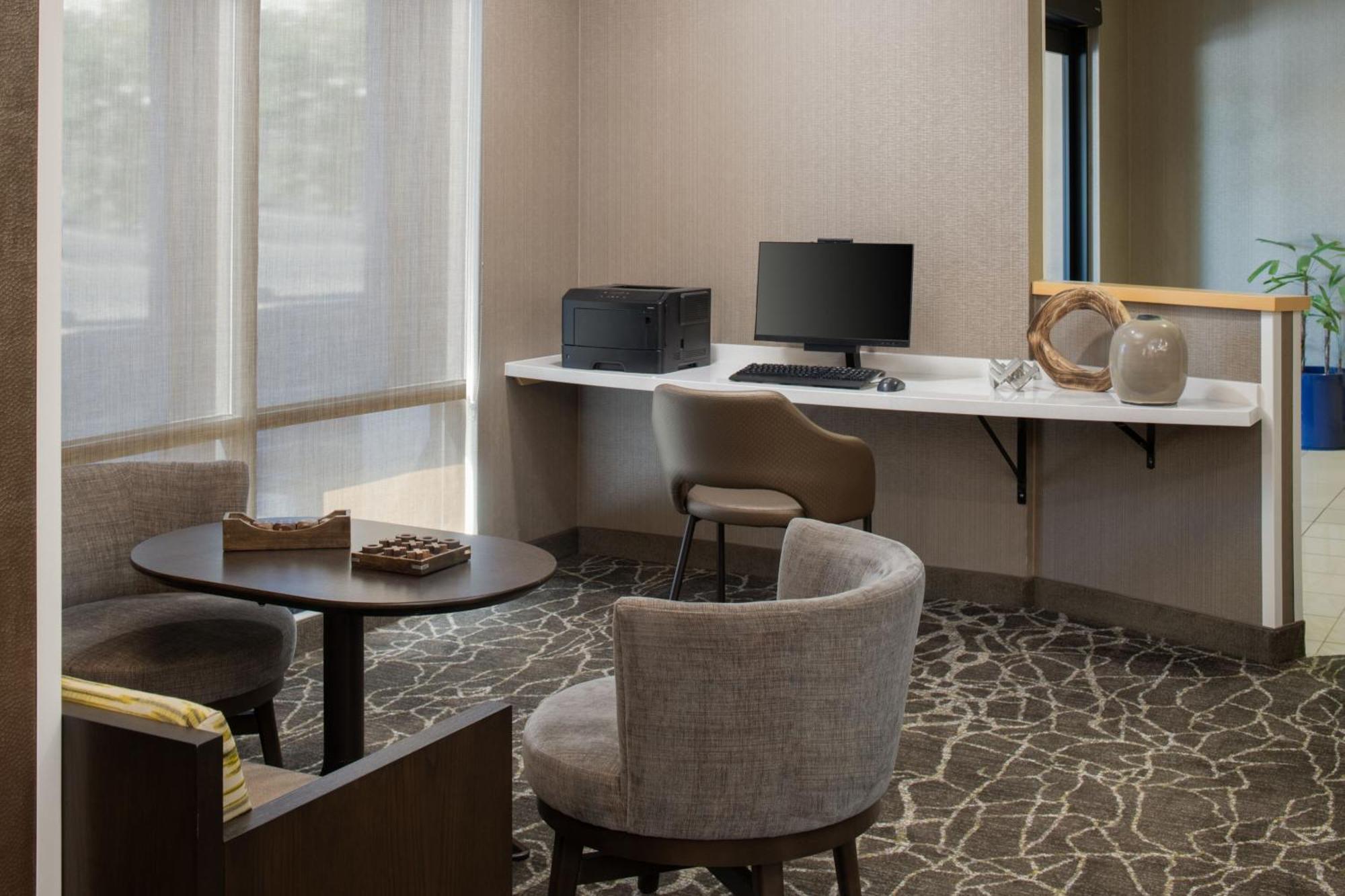 Springhill Suites By Marriott Медфорд Экстерьер фото