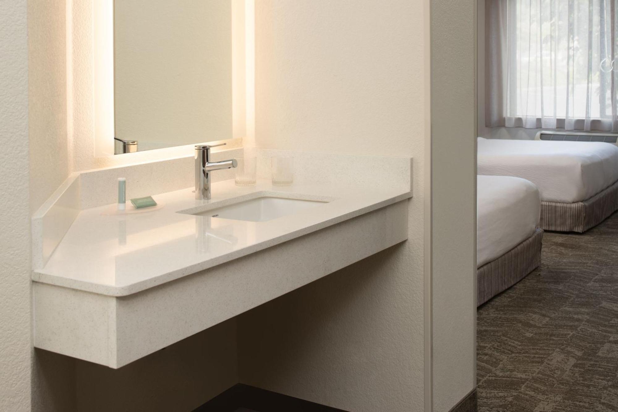 Springhill Suites By Marriott Медфорд Экстерьер фото